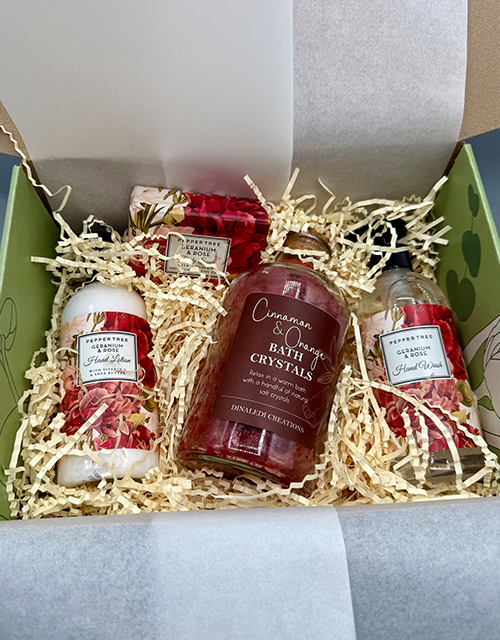 Cinnamon, Geranium & Rose Gift Box