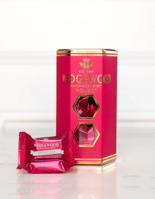 Dark Chocolate & Strawberry Gift Box - Impala Online