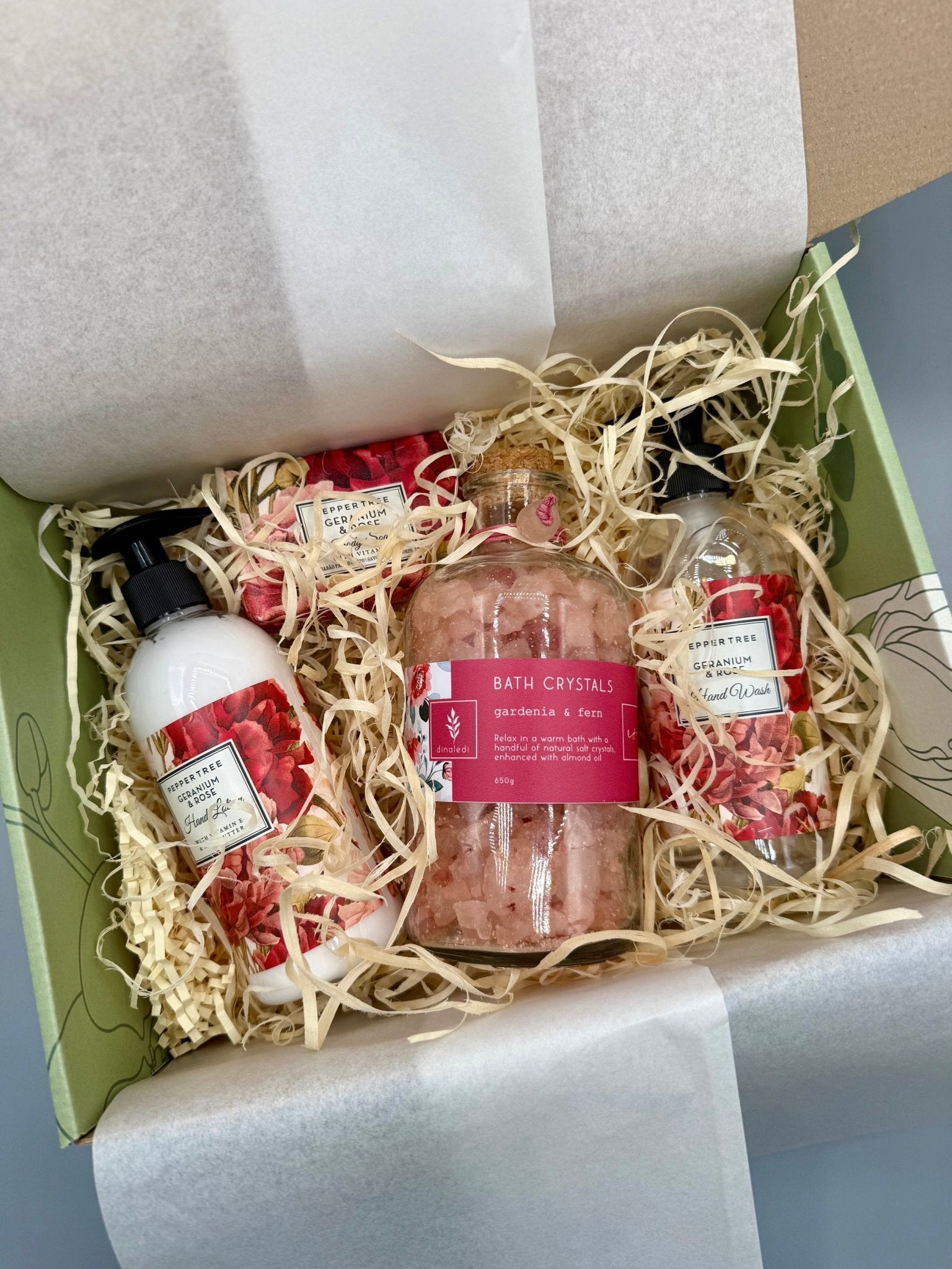 Geranium & Rose Gift Box - Impala Online