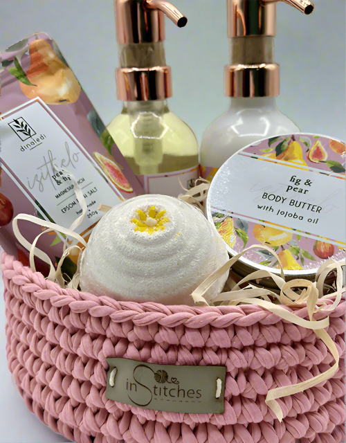 Luxury Pear & Fig Dinaledi Range Gift Basket - Impala Online