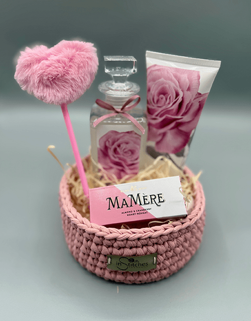 Pink Rose Gift Basket - Impala Online