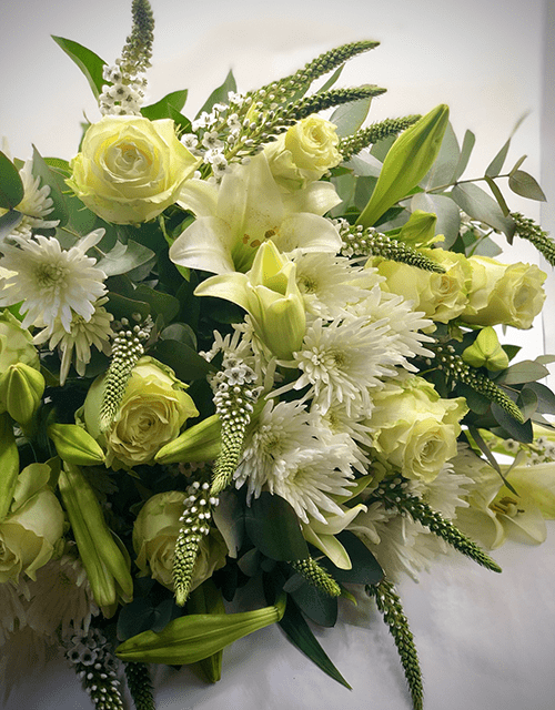 Elegant White Bouquet - Impala Online